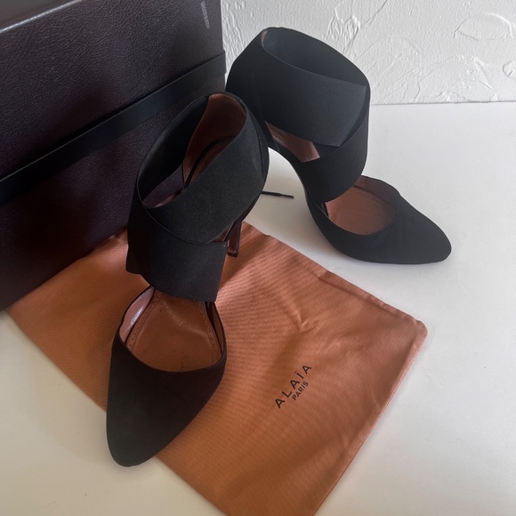 Alaia Black Suede Escarpins  Elastic Cross Strap Stiletto Heels 39.5 with Box - Picture 6 of 16